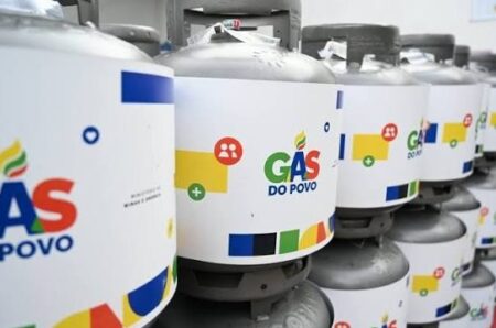 Prefeitura de Eunápolis reforça orientações sobre o Programa Gás do Povo Prefeitura de Eunápolis reforça orientações sobre o Programa Gás do Povo 6