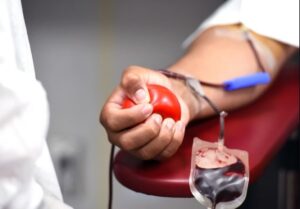 No mês da primavera, doe sangue. Seja a flor na vida de alguém! 1