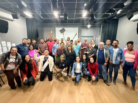 Prefeitura de Eunápolis fortalece a política cultural com recomposição do Conselho Municipal Prefeitura de Eunápolis fortalece a política cultural com recomposição do Conselho Municipal 6