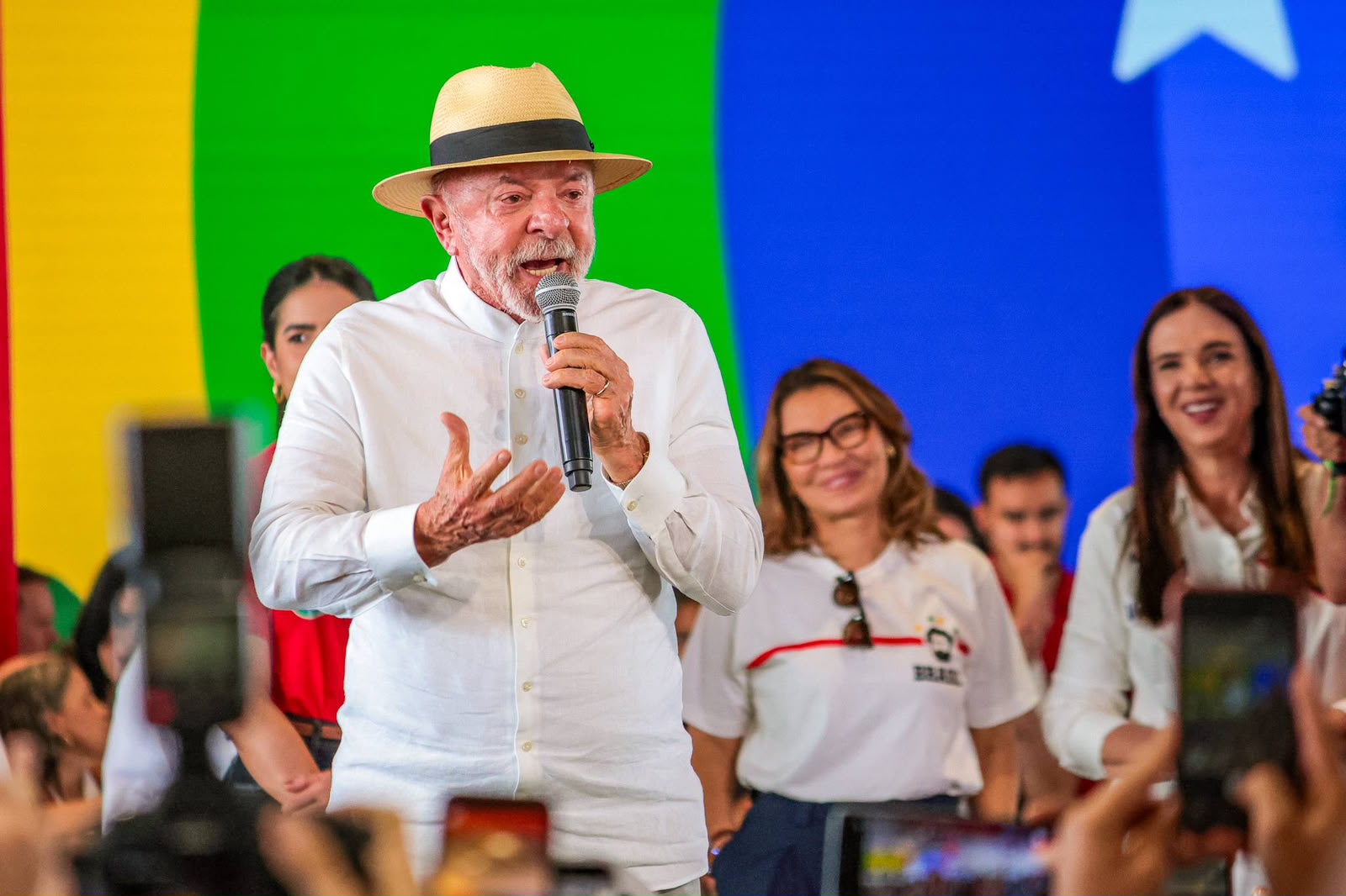 Convenção de Jerônimo reúne mais de 30 mil pessoas e mostra a grande força do time de Lula na Bahia 7
