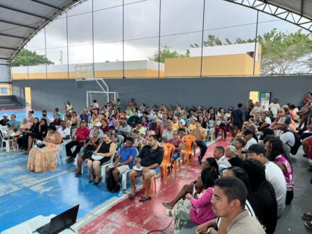 Prefeitura de Porto Seguro realiza audiência pública sobre a Regularização Fundiária do Complexo Baianão Prefeitura de Porto Seguro realiza audiência pública sobre a Regularização Fundiária do Complexo Baianão 8