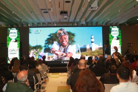 Meeting Brasil: Porto Seguro apresenta inovação em nichos turísticos ampliando oportunidades no mercado sul-americano Meeting Brasil: Porto Seguro apresenta inovação em nichos turísticos ampliando oportunidades no mercado sul-americano 9