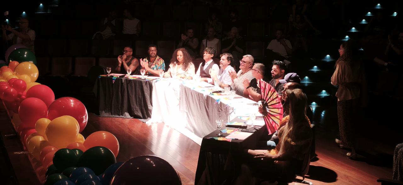 Drag Super Star abre Semana da Diversidade com talento e casa cheia em Porto Seguro 5