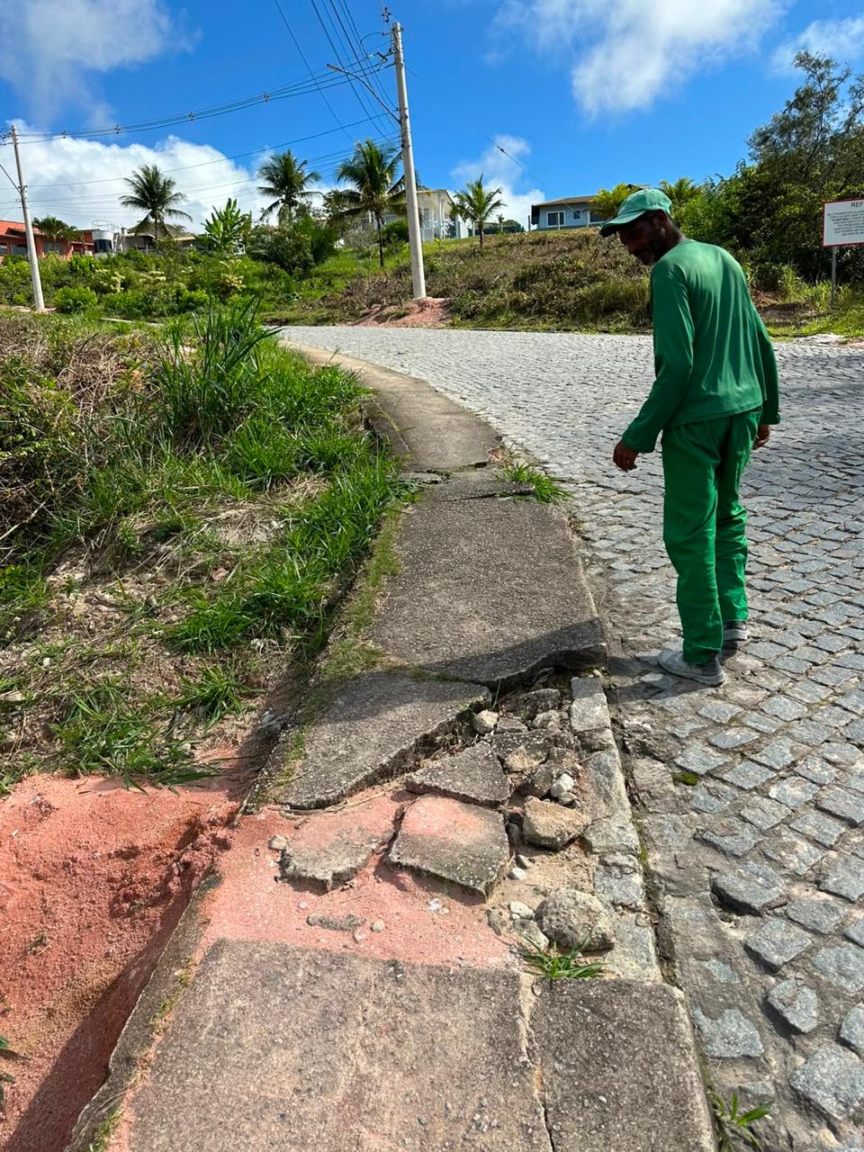 Ladeira do Village recebe serviços de recuperação e manutenção 6