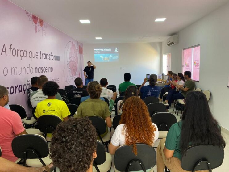 Porto Seguro lança plano pioneiro na Bahia com participação social contra avanço do peixe-leão Porto Seguro lança plano pioneiro na Bahia com participação social contra avanço do peixe-leão 4