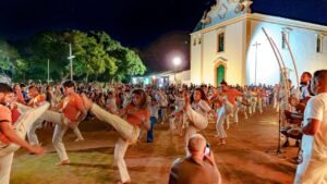 Abertura do Salão de Artes destaca talentos de Porto Seguro na Cidade Histórica Abertura do Salão de Artes destaca talentos de Porto Seguro na Cidade Histórica 1