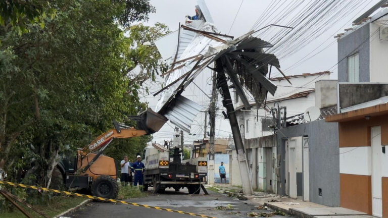 Prefeitura de Eunápolis informa que saque calamidade do FGTS está disponível para afetados por vendaval Prefeitura de Eunápolis informa que saque calamidade do FGTS está disponível para afetados por vendaval 120