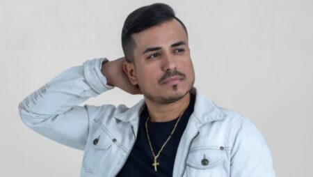 Cantor sertanejo morre após sofrer grave acidente Cantor sertanejo morre após sofrer grave acidente 128
