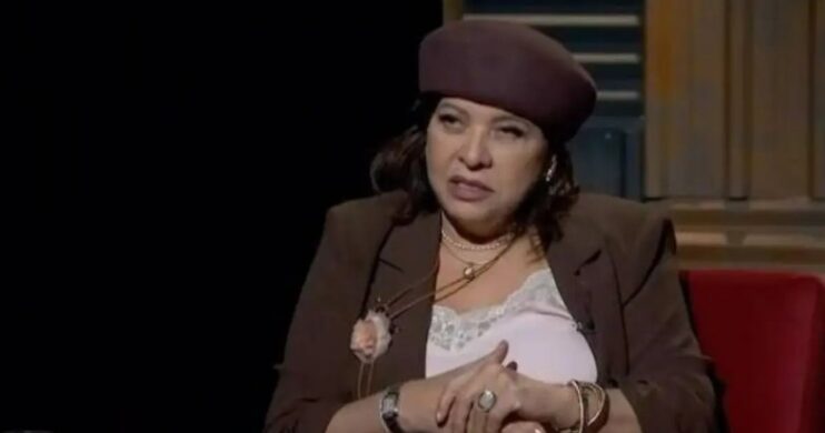 Roberta Miranda revela que descobriu ser adotada há poucos anos após briga com irmão Roberta Miranda revela que descobriu ser adotada há poucos anos após briga com irmão 4
