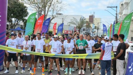 Circuito Sesc de Corridas reúne 220 participantes em Eunápolis com apoio da Prefeitura Circuito Sesc de Corridas reúne 220 participantes em Eunápolis com apoio da Prefeitura 11