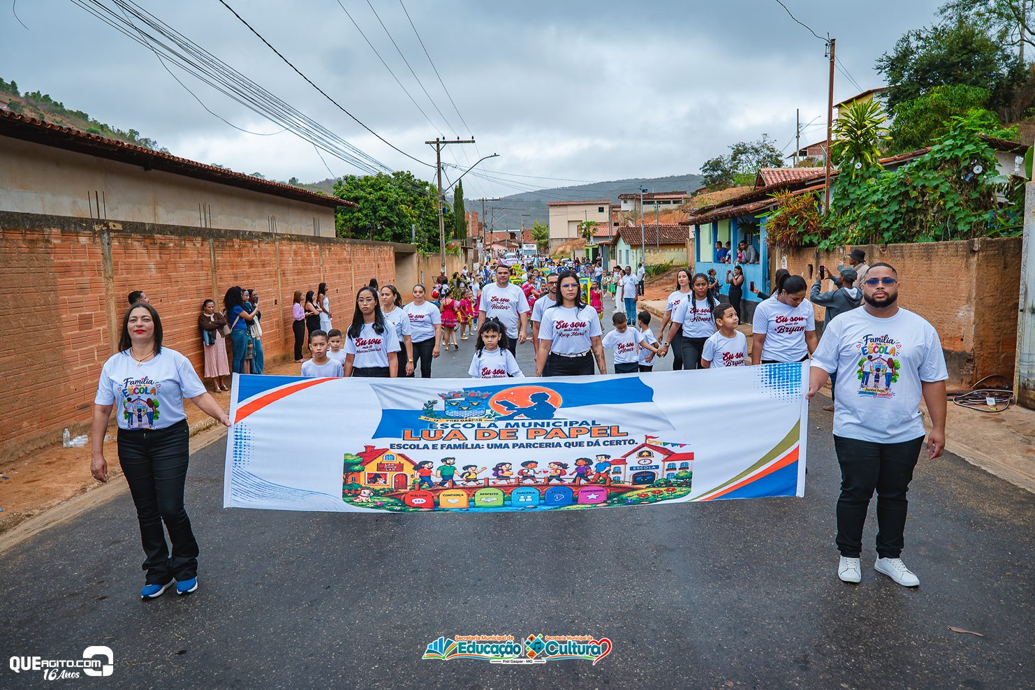 Desfile Cívico de 7 de Setembro reúne centenas de pessoas em Frei Gaspar 6