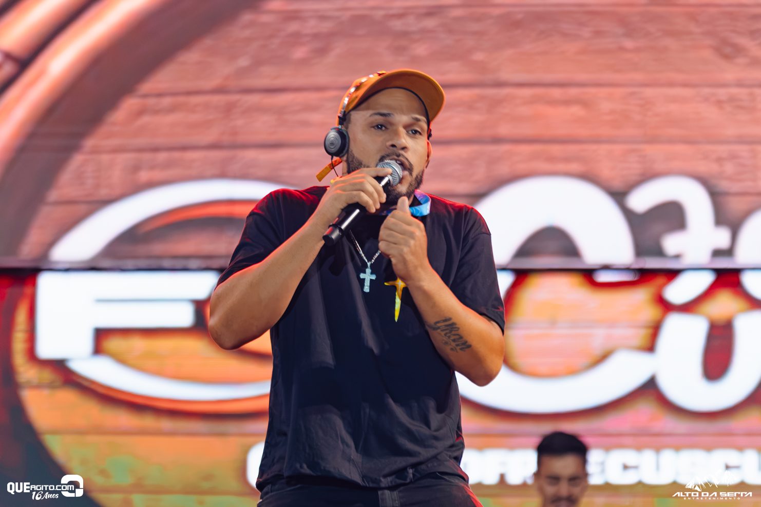 Raça Negra encanta público na terceira noite da Festa da Farinha 2026 7
