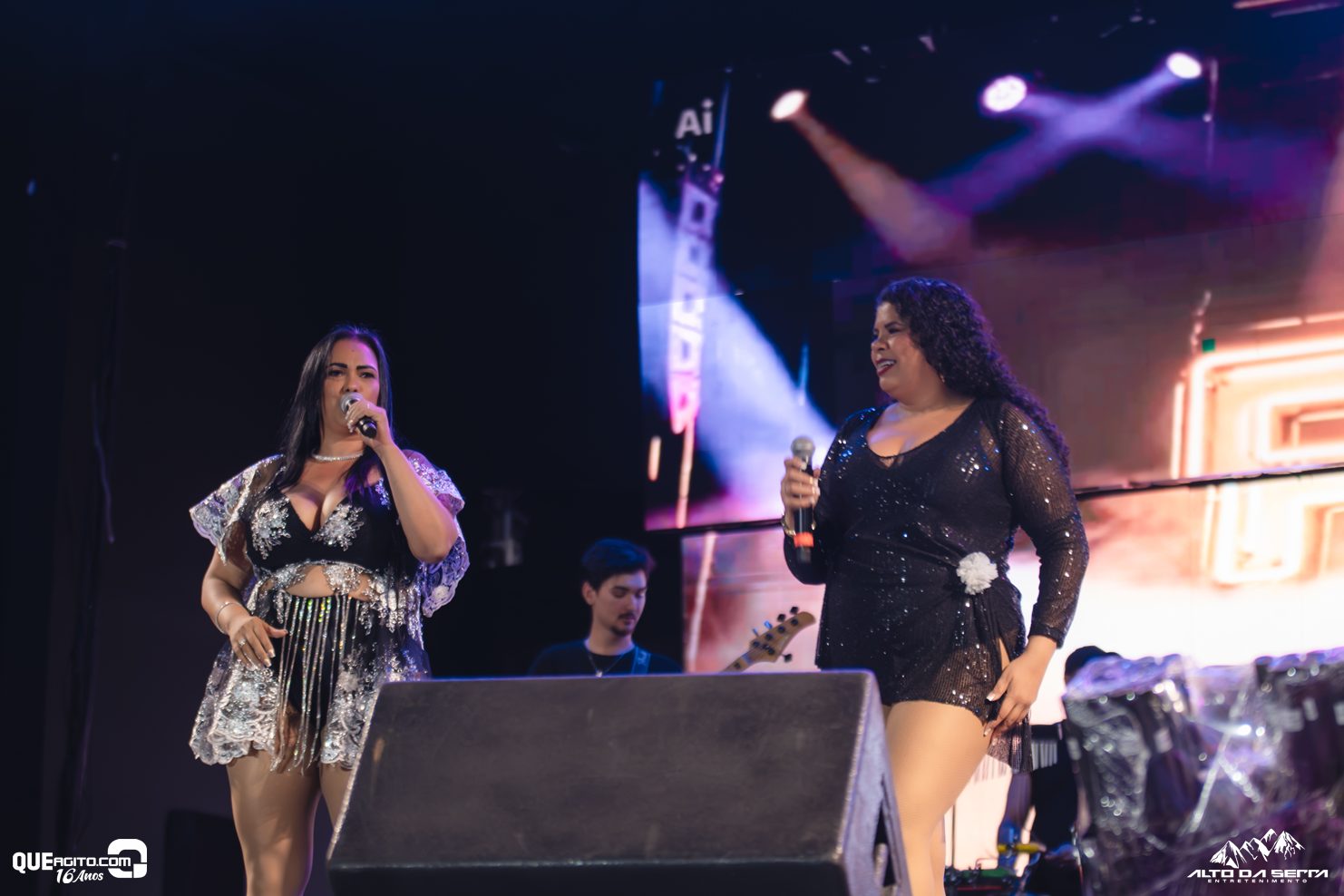 Raça Negra encanta público na terceira noite da Festa da Farinha 2026 8