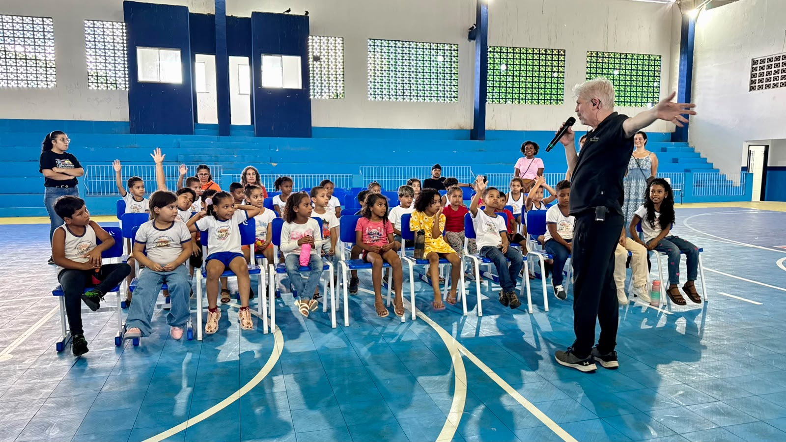 Teatro Cego leva inclusão e novas experiências sensoriais a alunos da rede municipal de Eunápolis 6