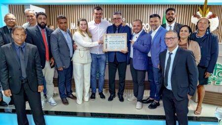 Câmara de Vereadores de Cabrália entrega título de cidadão ao prefeito de Porto Seguro, Jânio Natal 125