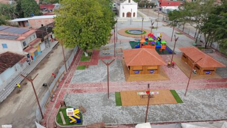Distrito de Vera Cruz ganha praça revitalizada com novos espaços de lazer e convivência Distrito de Vera Cruz ganha praça revitalizada com novos espaços de lazer e convivência 125