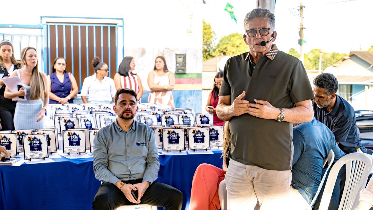 Moradores do distrito de Pindorama recebem 148 títulos de regularização fundiária pelo programa Esta Casa é Minha da Prefeitura de Porto Seguro 4