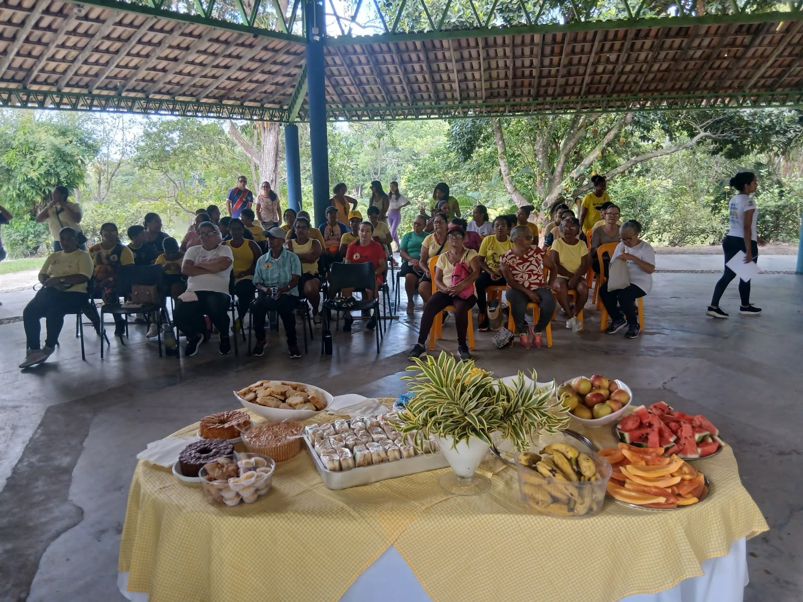 Prefeitura de Eunápolis promoveu, no sábado (26), manhã de cuidado, saúde e bem-estar no Parque Gravatá pelo Setembro Amarelo 4