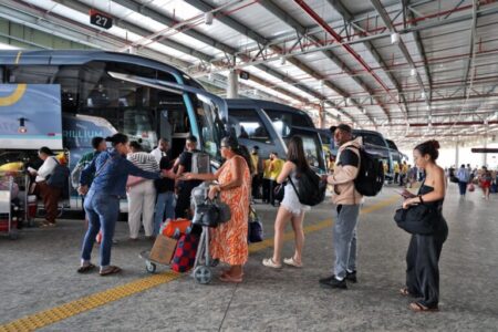 Jerônimo decreta ônibus intermunicipais gratuitos nas eleições Jerônimo decreta ônibus intermunicipais gratuitos nas eleições 5