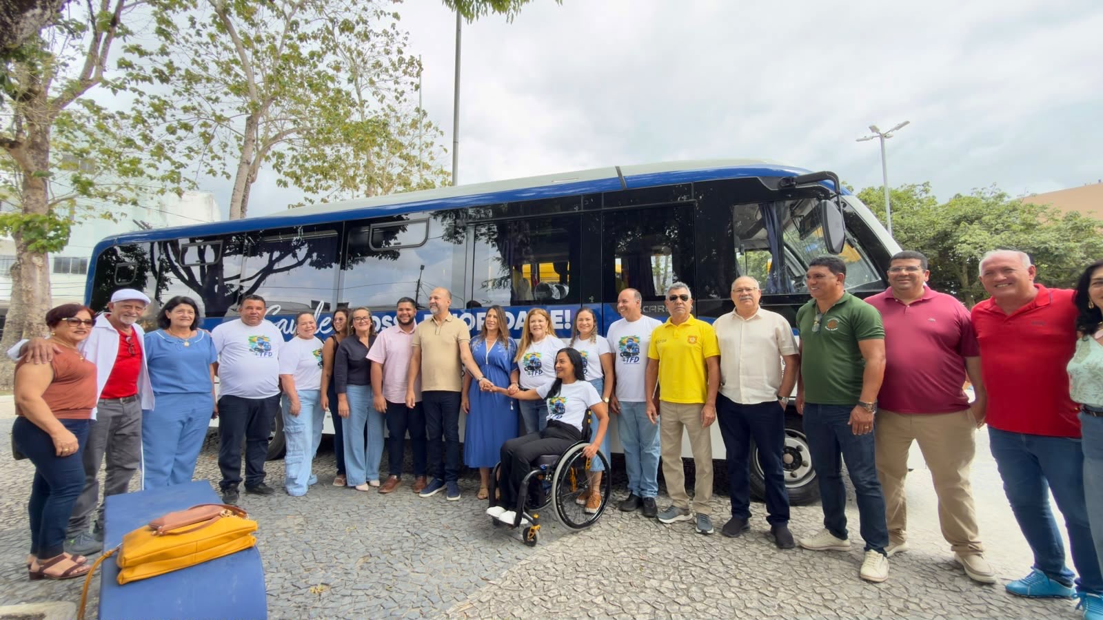 Prefeitura de Eunápolis entrega sete novos veículos para a Saúde, Educação, Assistência Social e Serviços Públicos 5