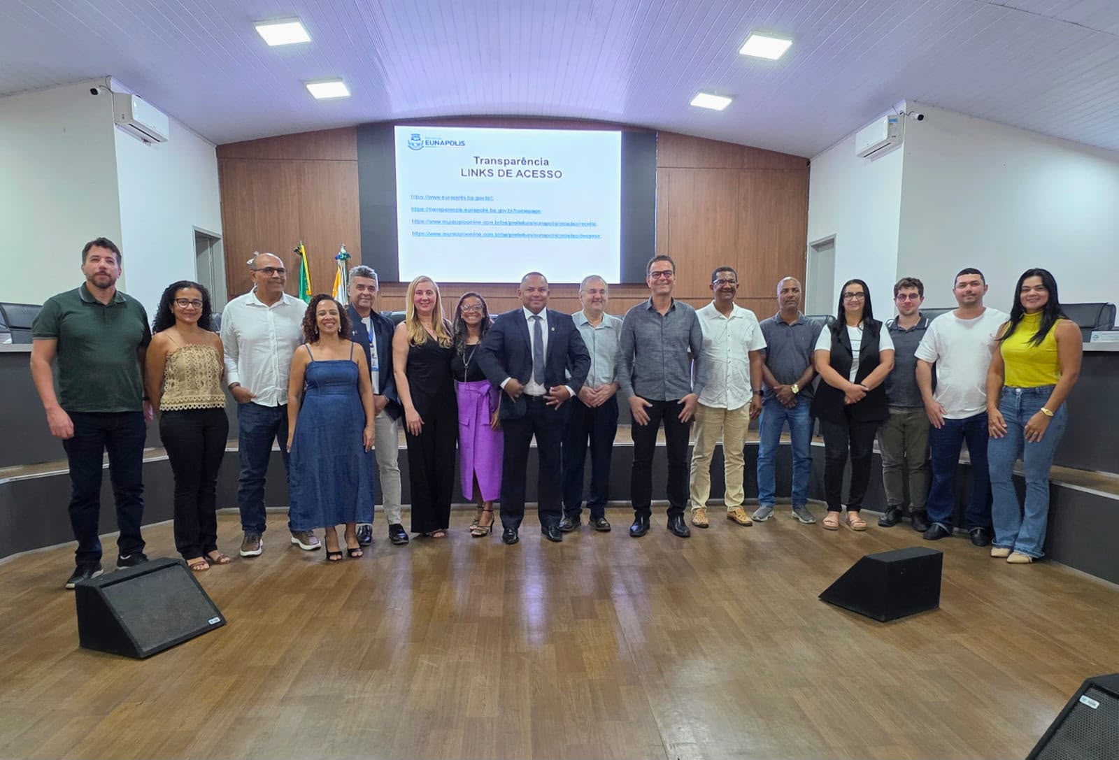Prefeitura de Eunápolis apresenta contas do segundo quadrimestre de 2026 em audiência pública 8