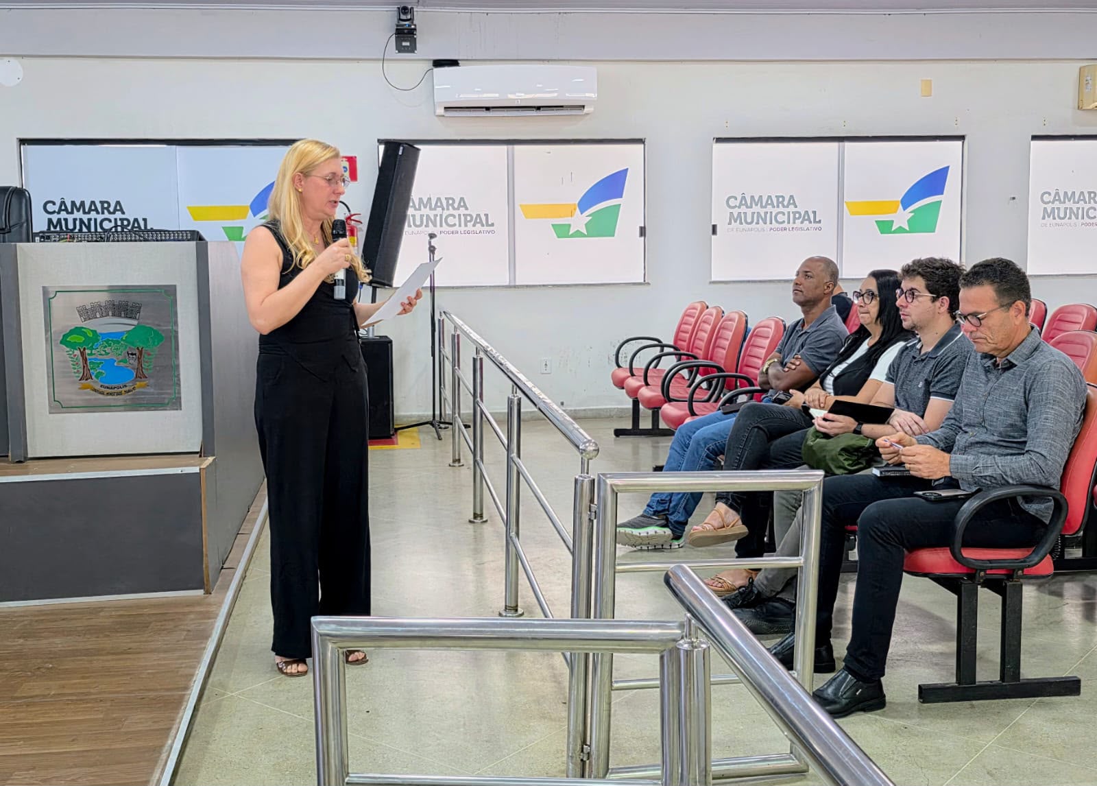 Prefeitura de Eunápolis apresenta contas do segundo quadrimestre de 2026 em audiência pública 5