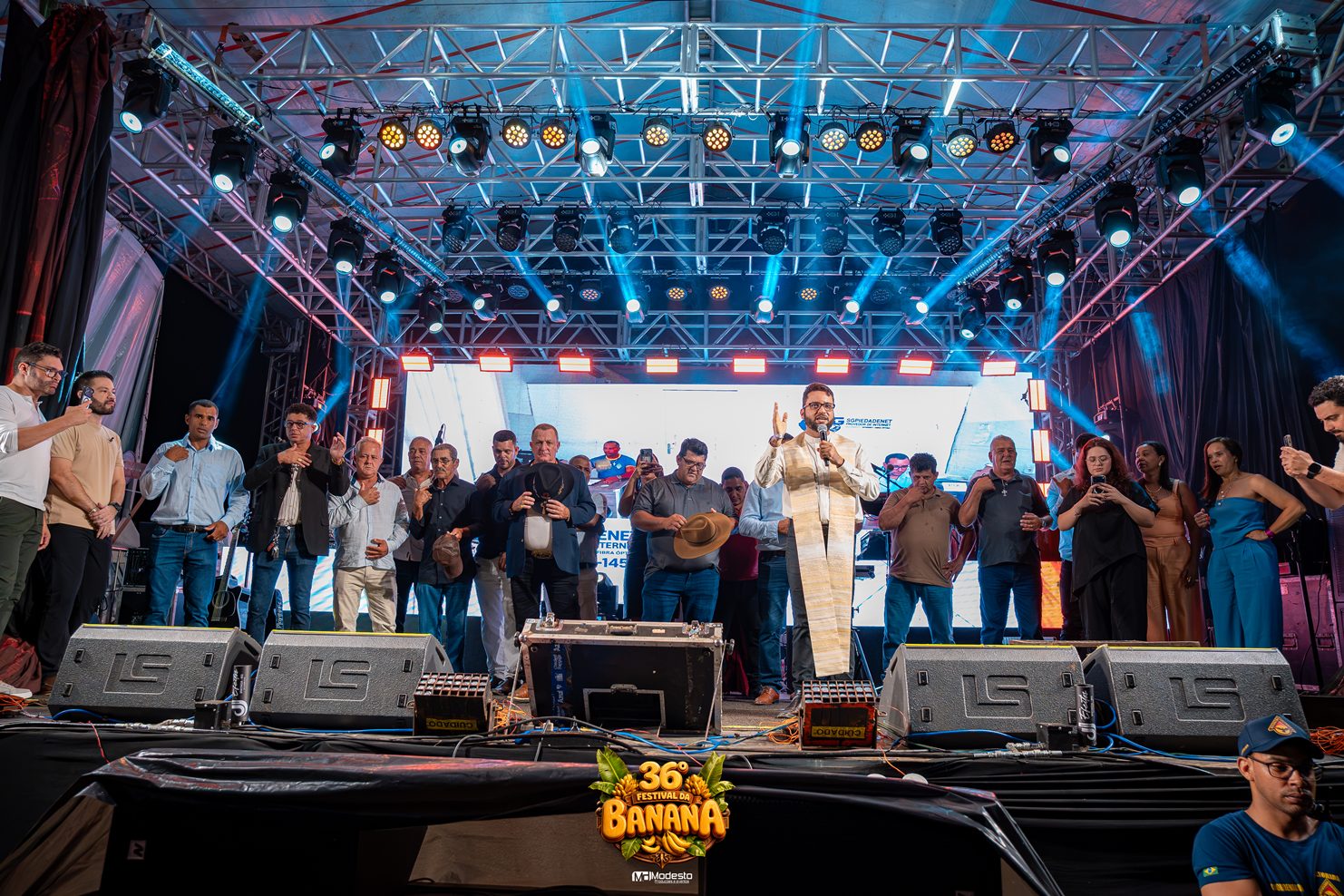 Bruno e Barreto e Franciele Silva agitam a segunda noite do 36º Festival da Banana em São Geraldo da Piedade 5