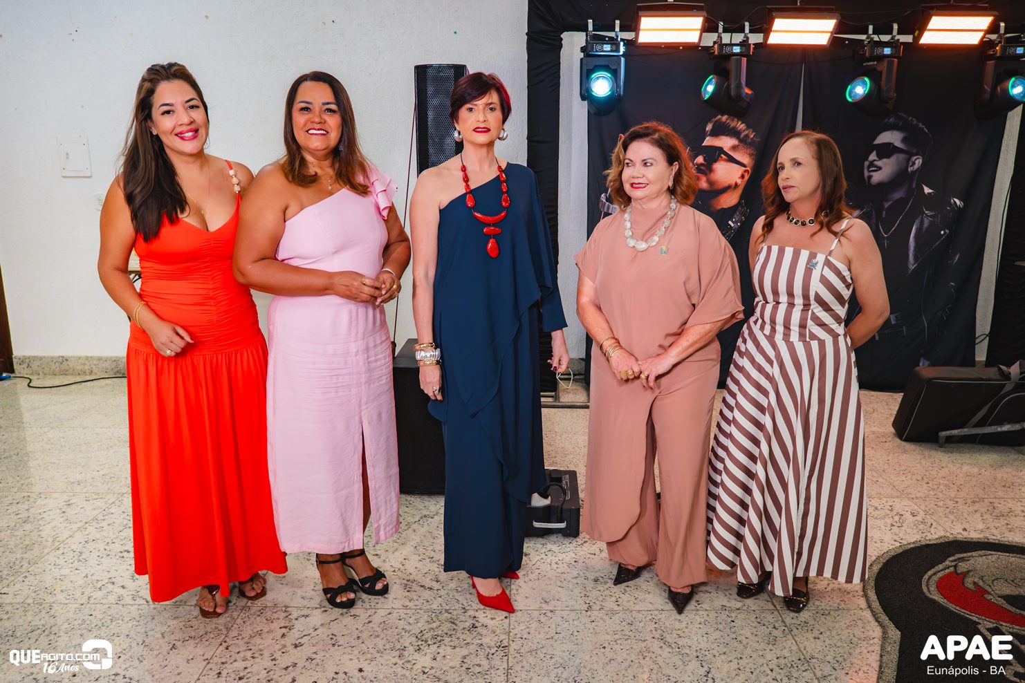 28º Café Colonial da APAE reúne sociedade eunapolitana em noite de solidariedade e confraternização 6