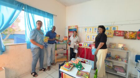 Educação de Eunápolis ganha reforço com novos kits de brinquedoteca nas escolas municipais Educação de Eunápolis ganha reforço com novos kits de brinquedoteca nas escolas municipais 9
