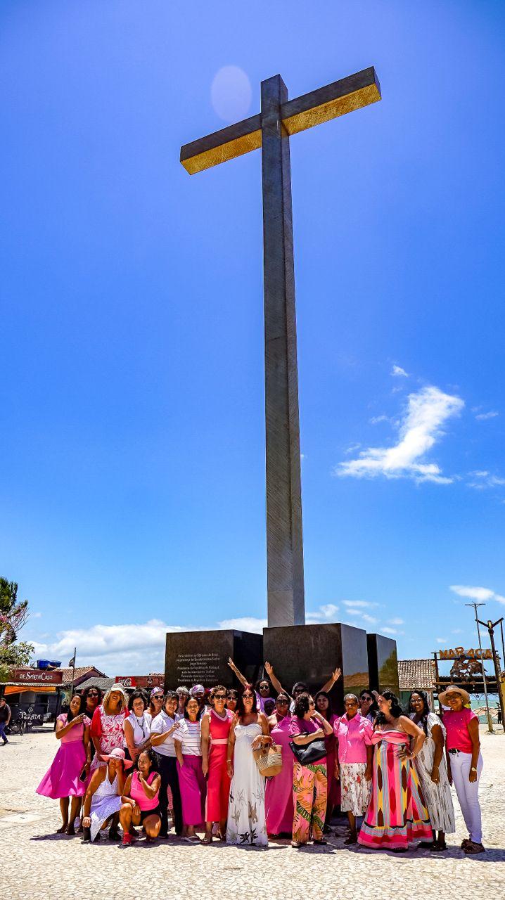 Passeio Rosa: Prefeitura de Porto Seguro proporciona manhã de homenagens e lazer a mulheres em tratamento contra o câncer 9