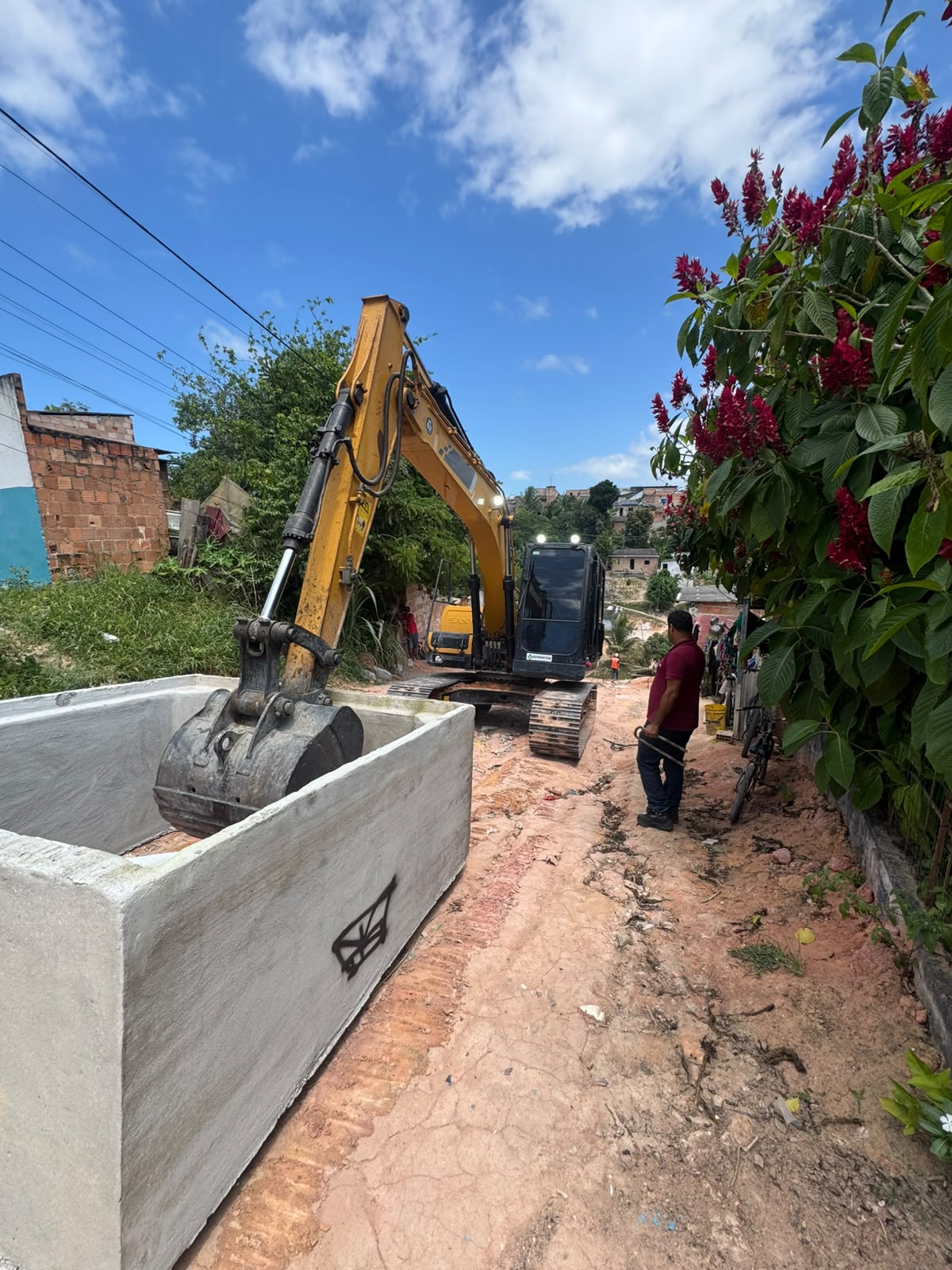 Obra do canal que liga os bairros Paraguai e Casas Novas avança com instalação de estruturas de drenagem 7