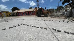Obras de revitalização do Centro de Porto Seguro seguem contemplando novas ruas 1