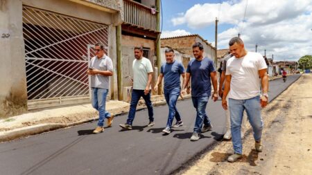 Prefeitura de Porto Seguro acelera obras de pavimentação asfáltica em Vera Cruz Prefeitura de Porto Seguro acelera obras de pavimentação asfáltica em Vera Cruz 6