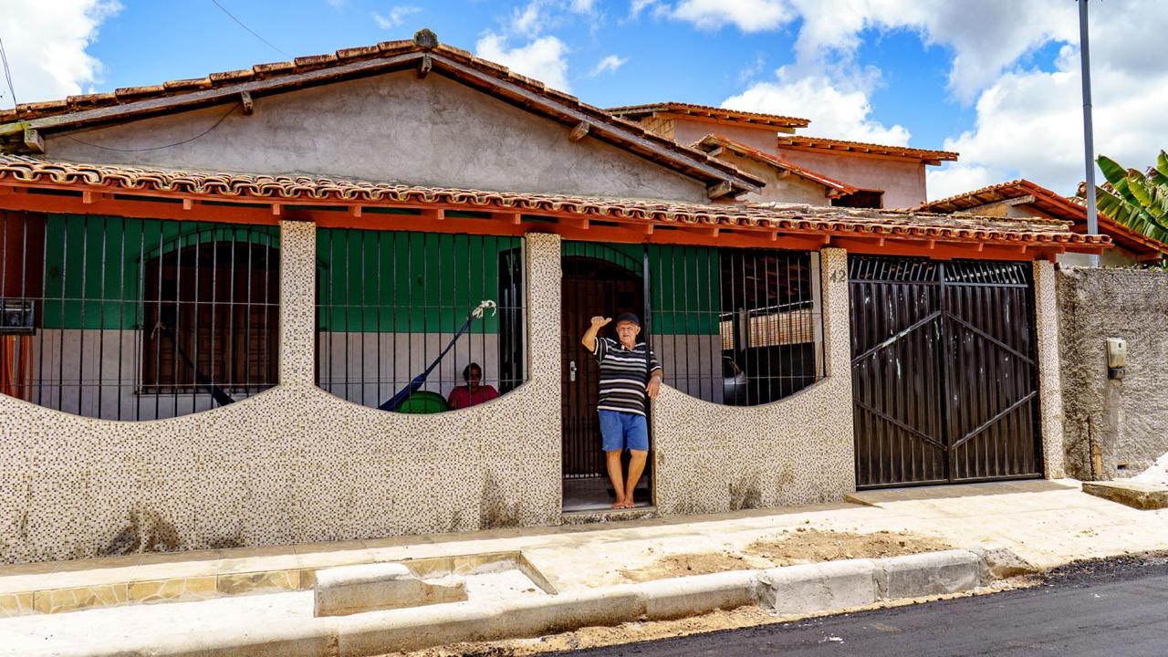 Prefeitura de Porto Seguro acelera obras de pavimentação asfáltica em Vera Cruz 8