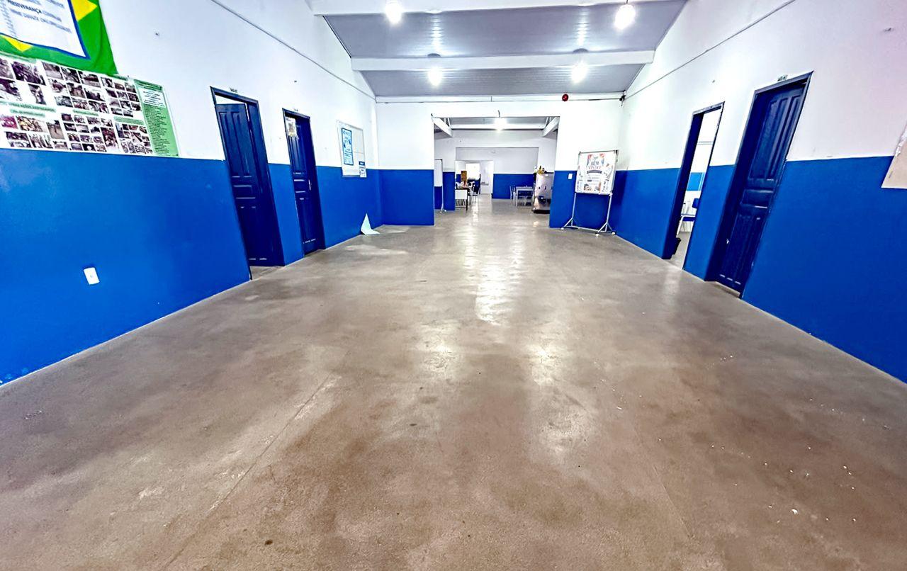 Escola Municipal Antônio Osório Batista, no Cambolo, recebe reforma completa e ganha quadra com grama sintética 9