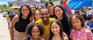 Itagimirim celebra o Dia das Crianças com muita diversão e alegria na praça principal da cidade Itagimirim celebra o Dia das Crianças com muita diversão e alegria na praça principal da cidade 1