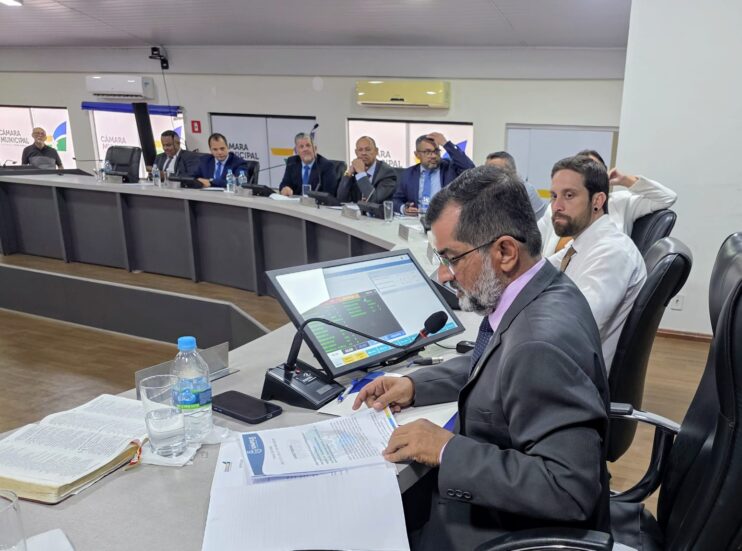 Câmara de Vereadores aprova aquisição de área para Parque de Multiploeventos em Eunápolis Câmara de Vereadores aprova aquisição de área para Parque de Multiploeventos em Eunápolis 4