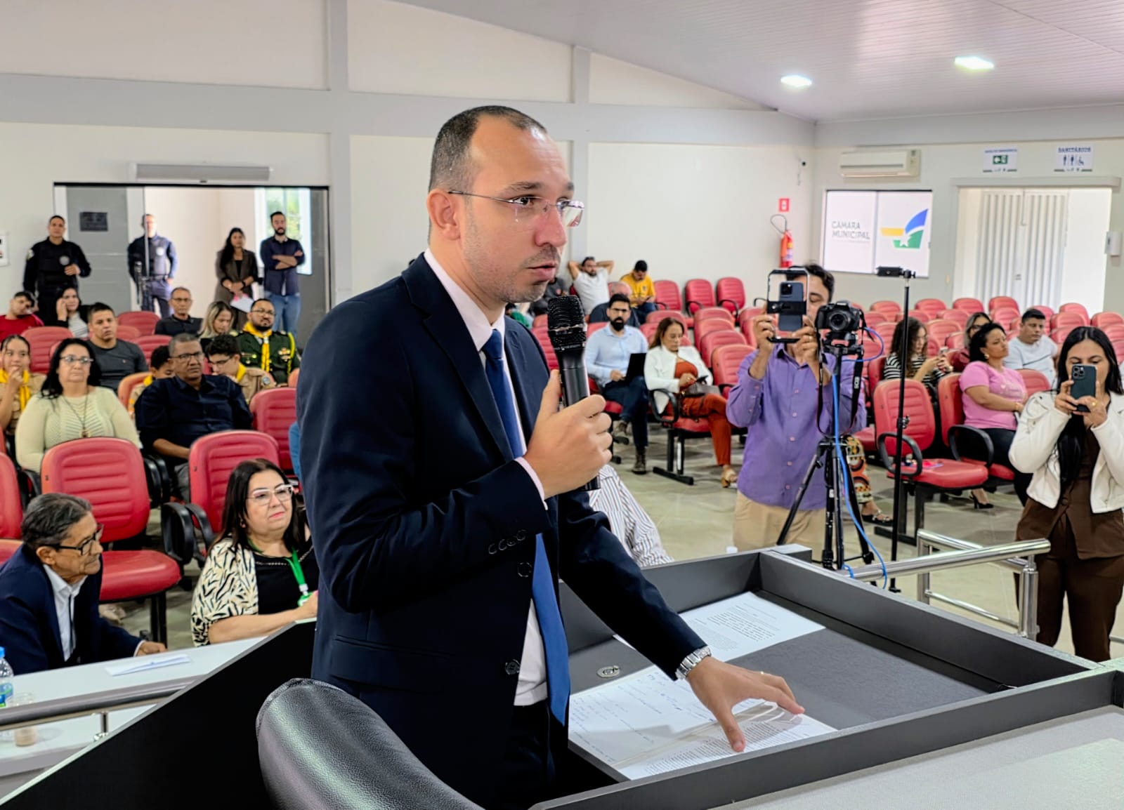 Vereadores aprovam Projeto de Lei com objetivo de garantir merenda escolar nas férias a alunos da rede municipal 5