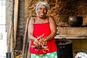 Entre redes, marés e tradições, mulheres fortalecem a pesca artesanal no litoral baiano Entre redes, marés e tradições, mulheres fortalecem a pesca artesanal no litoral baiano 1